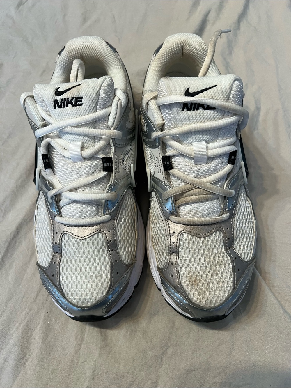 Nike Kids White and Silver Mesh Sneakers